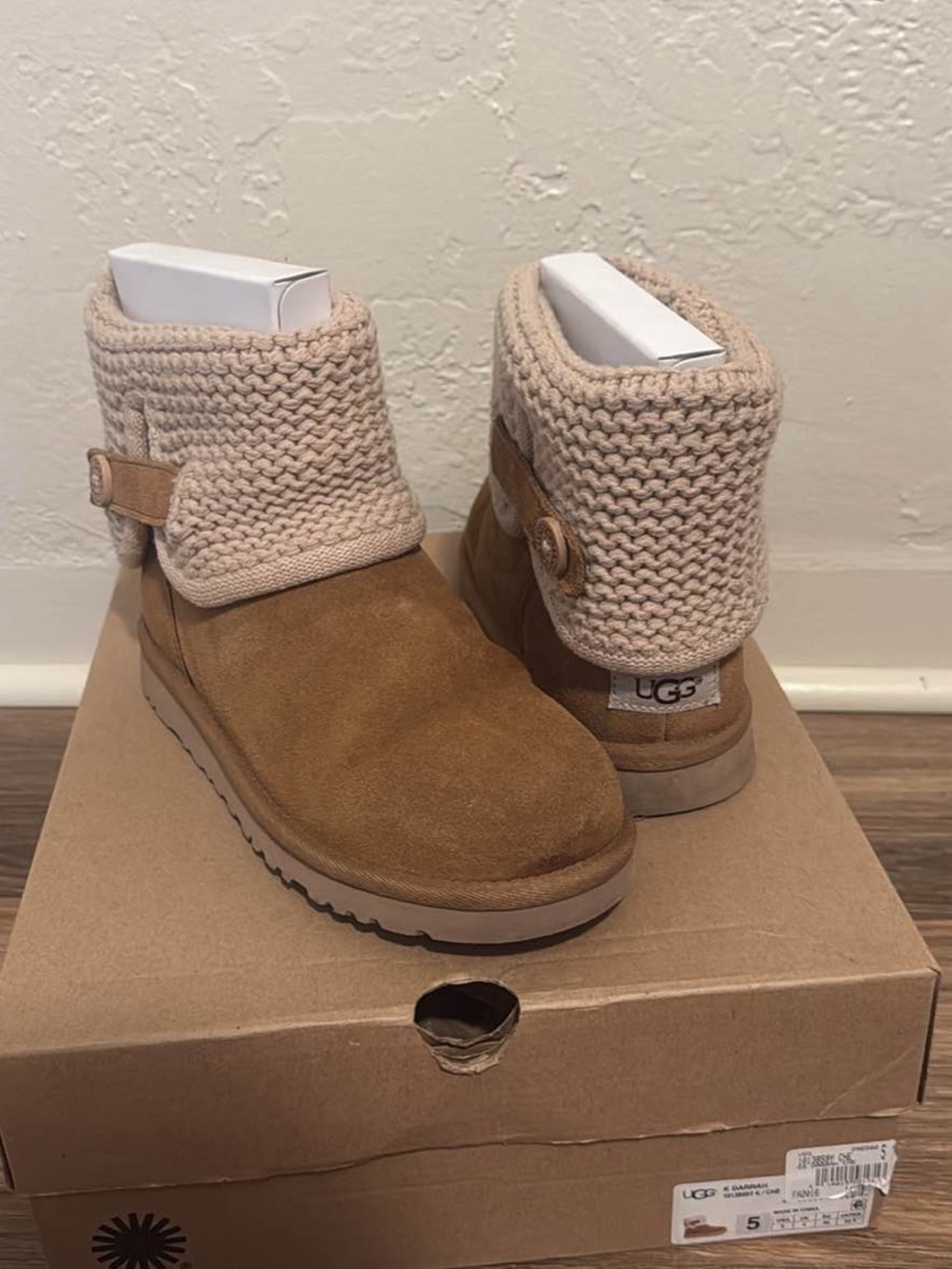 UGG Chestnut Suede Knit Cuff Short Boots
